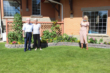 Honourary Senior and wife with Mayor Veer